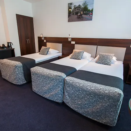 Garden Hotel