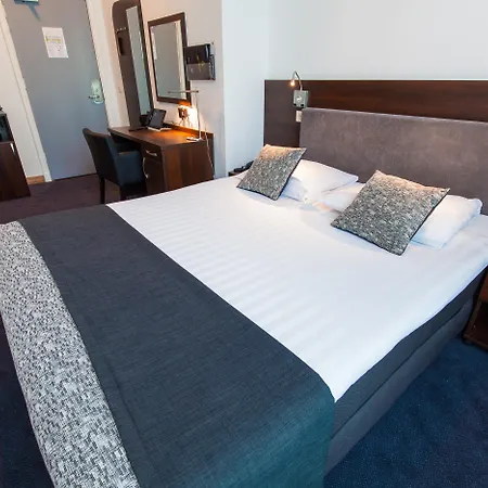 Garden Hotel 3*