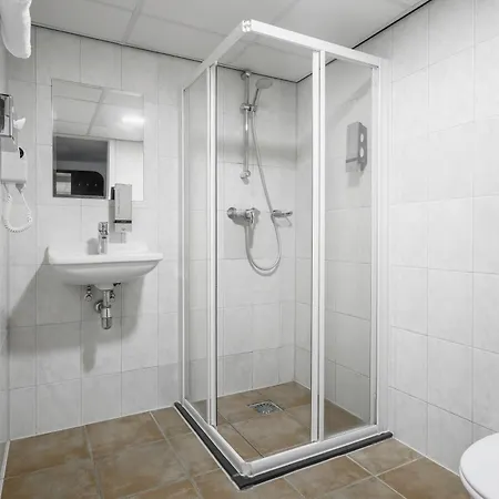 Garden Hotel 3*