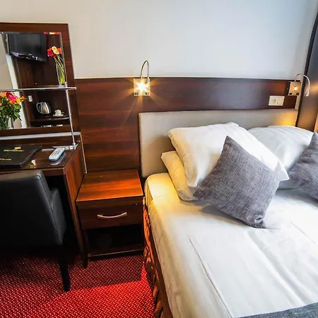 Hotel Garden 3*