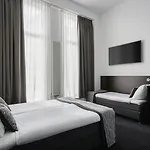 Garden Hotel 3*